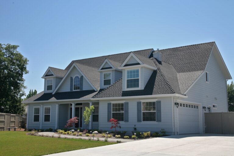 6 Best GAF Shingle Colors to Consider in 2026 (Style Guide)